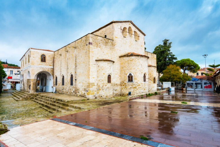 Pazaryeri Camii (Ayios Konstantinos Kilisesi)
