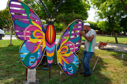 Erdemli'de atık malzemelerle park ve bahçelere estetik dokunuş