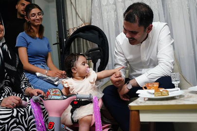 Bakan Murat Kurum’dan Malatya’daki depremzedelere moral ziyareti