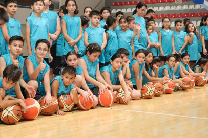 Adana Büyükşehir Belediyesi 27 bin çocuğa ücretsiz spor eğitimi veriyor