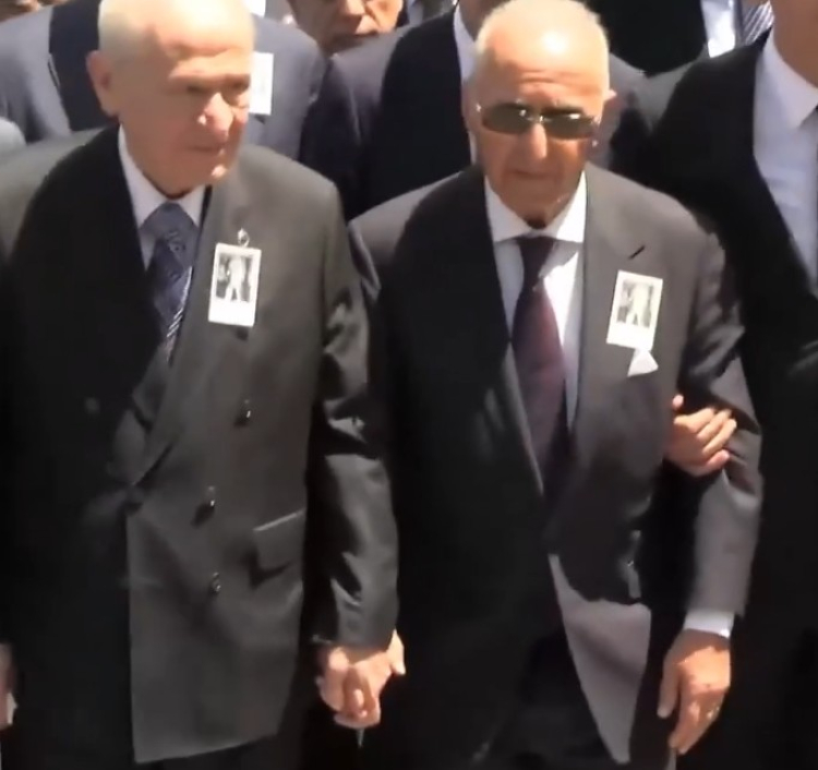 devlet bahçeli hikmet çetin
