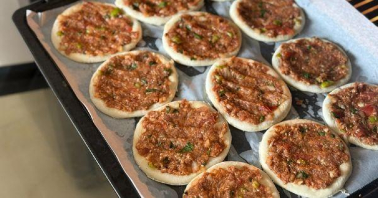 Kuşgözü lahmacun