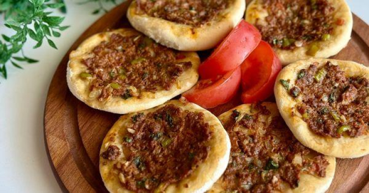Kuşgözü lahmacun