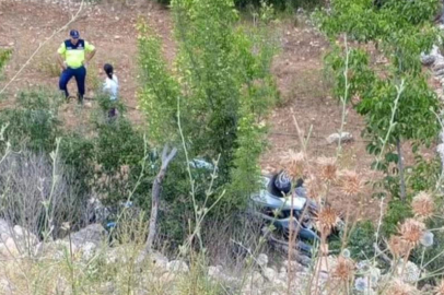 Mersin Erdemli'de otomobil şarampole yuvarlandı: 5 yaralı