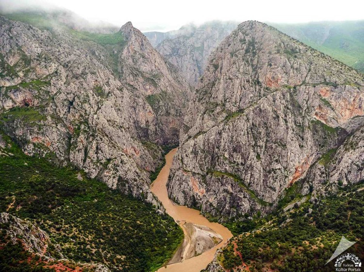 4. ANADOLU'NUN SAKLI HAZİNESİ: İNCESU KANYONU - ÇORUM