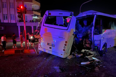 Antalya Serik'te trafik kazası: 6 yaralı