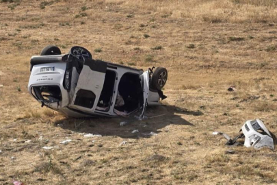 Bingöl’de hafif ticari araç şarampole yuvarlandı: 1 çocuk hayatını kaybetti, 6 yaralı