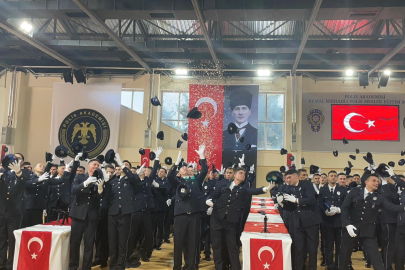 Adana'da eğitimini tamamlayan 323 polis adayı yemin etti
