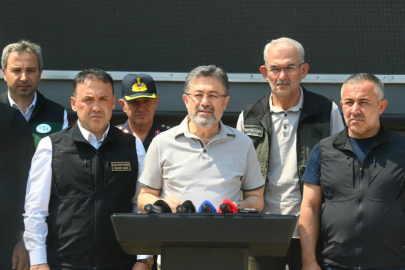 Tarım ve Orman Bakanı Yumaklı: "Yılbaşından bu zamana kadar çıkan yangınların toplamı 4 bin adedi aştı"