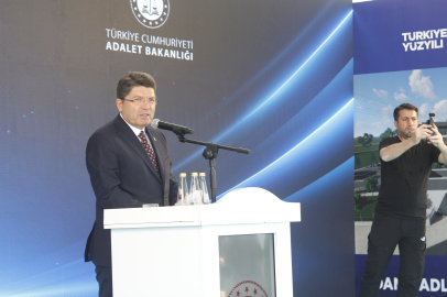 Adana’da Adalet Bakanı Tunç, Adli Tıp Grup Başkanlığı’nın temel atma törenine katıldı