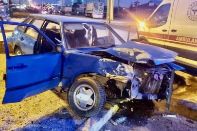 Konya Kulu’da Otomobil ile tır çarpıştı: 3 kişi yaralandı