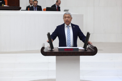 Orhan Sümer, Yumurtalık Vergi Dairesi’nin taşınmasını TBMM gündemine taşıdı