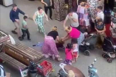 Pendik'te kadınlar arasında sokak ortasında kavga