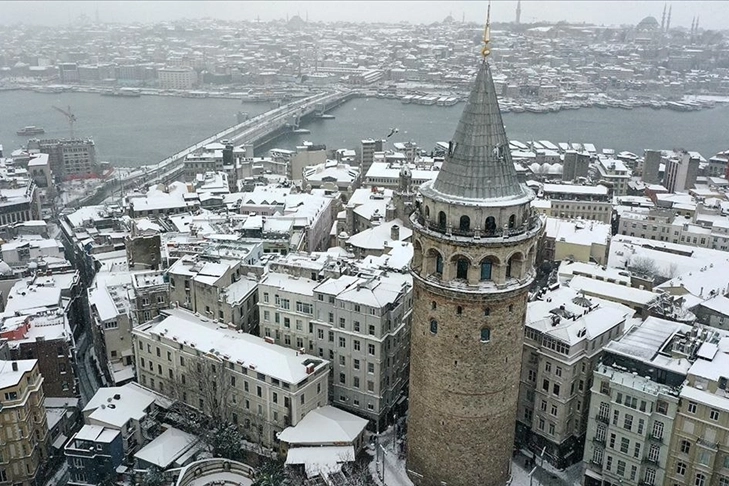 40 dereceyi gören İstanbul'da içimizi soğutan kar manzaraları