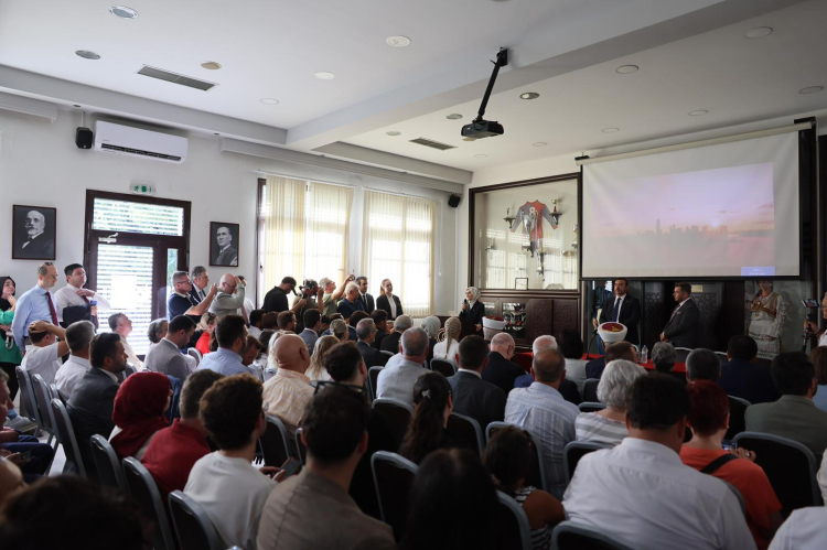 Bakan Göktaş, Dr. Sadık Ahmet’i 30. yılında andı