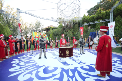 Hatay’da 23 çocuk için sünnet şöleni: Bisiklet ve oyuncaklar hediye edildi