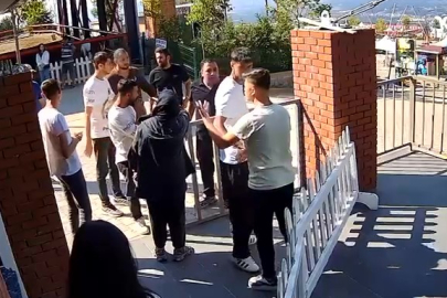 Arap turistten 4 fotoğraf için 2 bin 400 TL istediler, şoför karşı çıkınca burnunu kırdılar