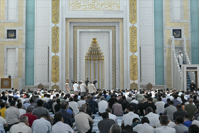 Diyanet İşleri Başkanı Erbaş'tan orman yangınlarına karşı yağmur duası