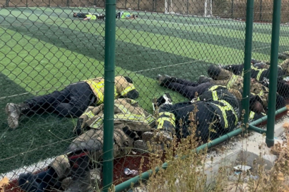 Alev savaşçıları halı sahada dinlendi