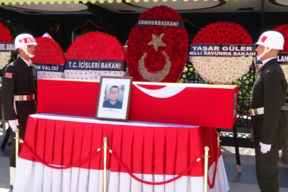 Hatay’da Şehit Düşen Semih Erdoğan, Giresun’da gözyaşlarıyla defnedildi