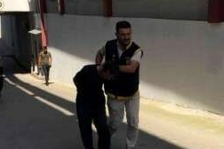 Market sahibine dondurma iadesi yüzünden saldıran şahıs tutuklandı