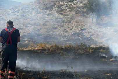 Akören'de çıkan yangın itfaiye ekiplerince kontrol altına alındı
