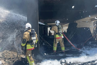 Hatay'da inşaat şantiyesinde yangın: İtfaiye ekipleri büyümeden müdahale etti