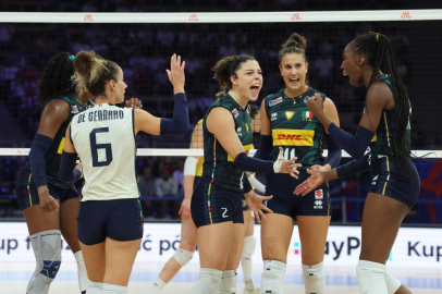 İtalya, VNL finalinde Brezilya’yı mağlup etti! FIVB Milletler Ligi’nde üst üste ikinci şampiyonluk