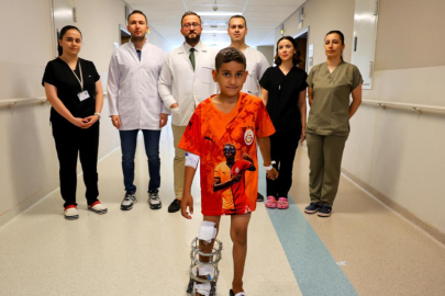 Kaykayla yaşama tutunan Serdal, ameliyatla yürümeye başladı