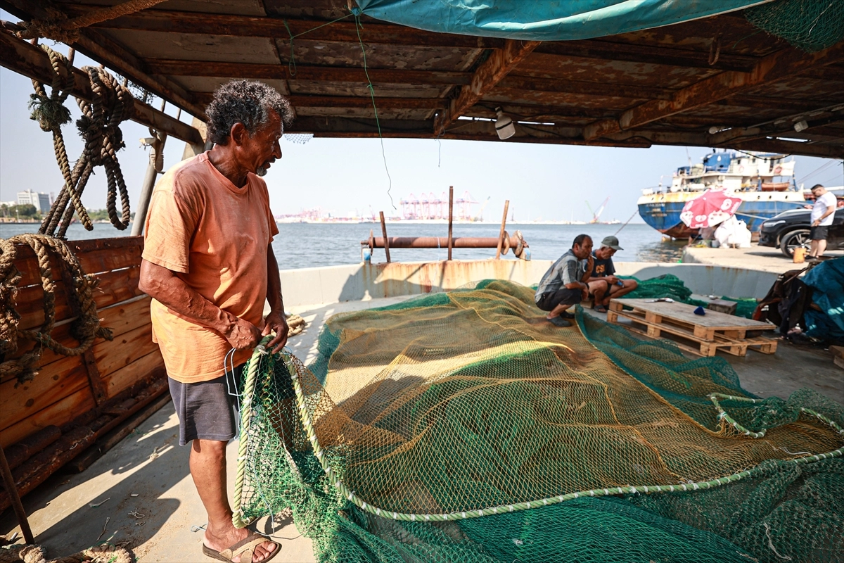 Mersinli balıkçıların uluslararası sulardaki av sezonu durgun geçiyor