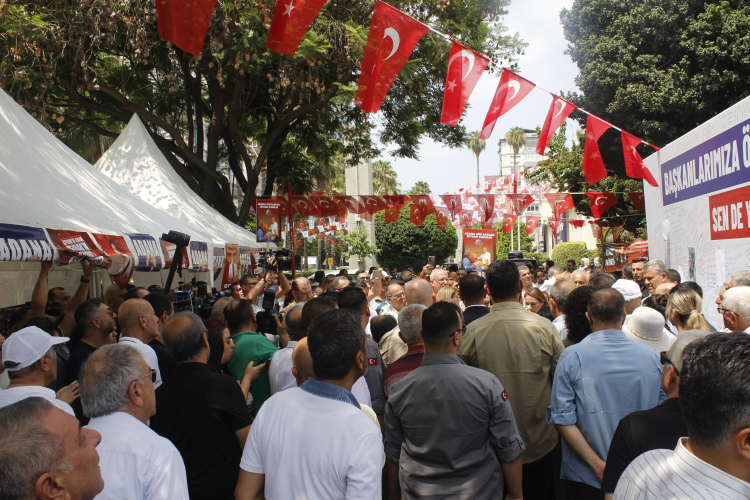 Adana Büyükşehir Belediye Başkanı Zeydan Karalar