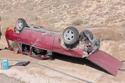 Sivas'ta takla atan otomobilde 5 kişi yaralandı
