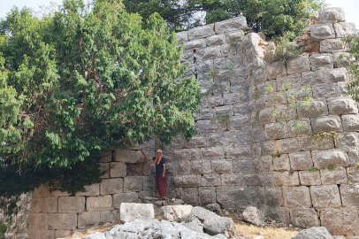 Değirmendere'nin sessiz tanığı kale, restore edilmeyi bekliyor