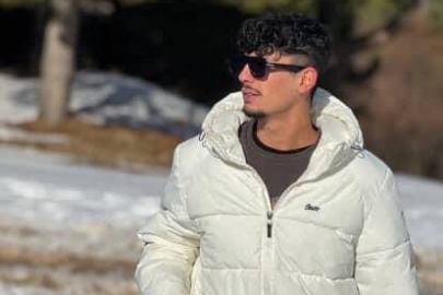 Otomobille çarpışan motosikletli genç hayatını kaybetti