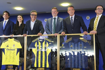 Fenerbahçe, Chobani ile tarihi sponsorluk anlaşmasına imza attı