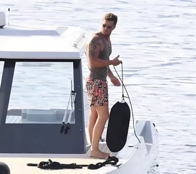 Kıvanç Tatlıtuğ’un 70 milyonluk yatırımı Lüks yatıyla Bodrum’da görüntülendi 