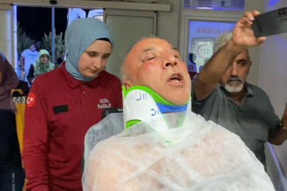 "Müziğin sesini kısın" diyen emekli polis memurunu darbedip bıçakladı