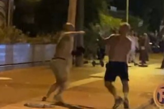 Alanya'da Rus turistlerin yumruklu kavgası kamerada