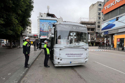 Sıcaklarla kavrulan Adana’daki toplu taşıma araçlarında klima denetimi