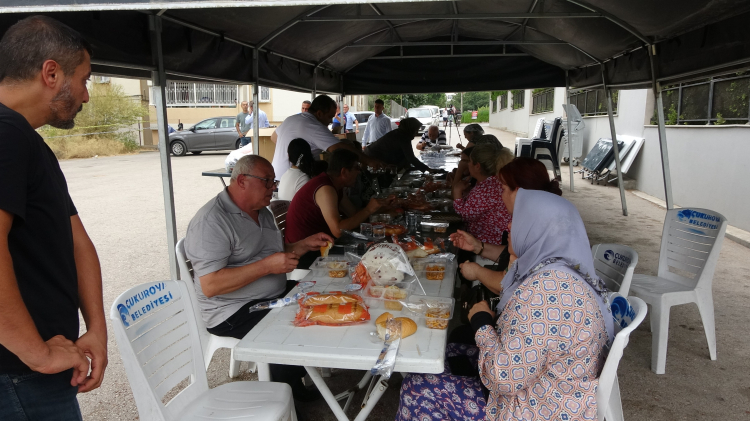 Adana’da apartmanda merdiven çöktü 20 kişi mahsur kaldı, facia kıl payı atlatıldı 4