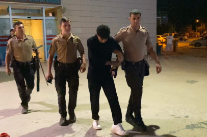 Bursa’da şüphelinin kemeri içinden 60 santimlik döner bıçağı çıktı