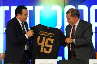 Galatasaray Başkanı Dursun Özbek: "Osimhen hayalini gerçeğe dönüştürdük"