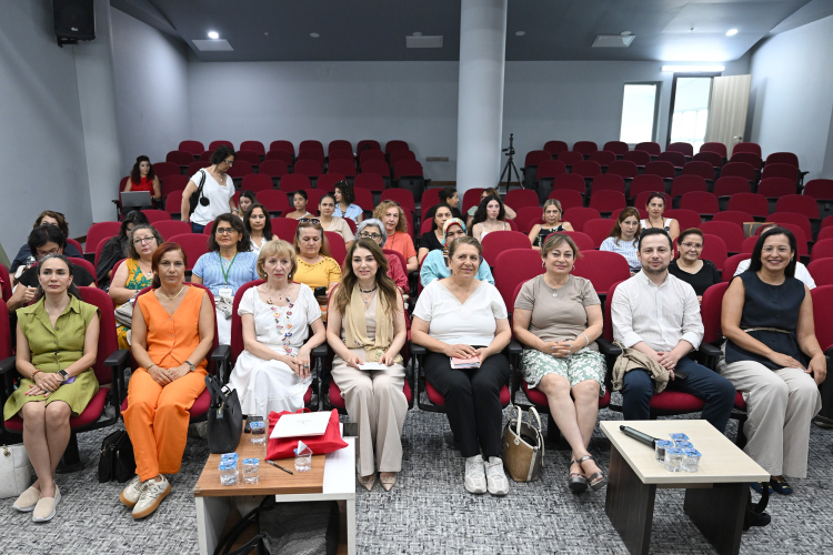 Mersin Büyükşehir Belediyesi'nden kadınlara sürdürülebilir gelecek eğitimi 2