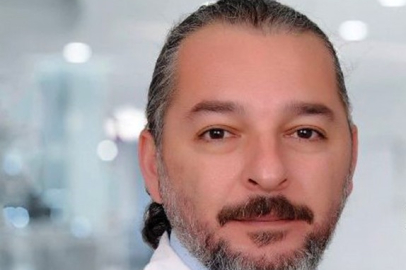 Başına saçma ismabet eden doktor 4 yıl sonra hayatını kaybetti!