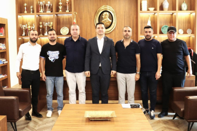 Şimşekler Grubu’ndan Adana Barosu’na dayanışma ziyareti