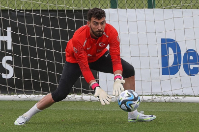 Futbolda ezber bozan kural: Kalecilere 8 saniye sınırı geldi