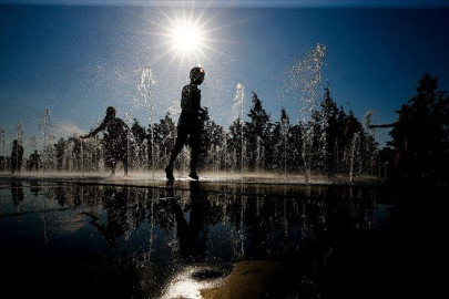 Hava sıcaklıkları 24 kentte 40 derecenin üzerini gösterdi