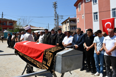 Kıbrıs Gazisi İbrahim Çakır son yolculuğuna uğurlandı