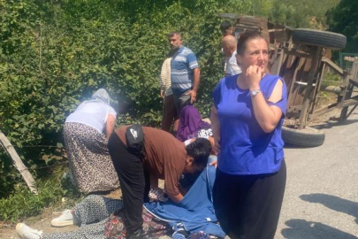 Düzce’de fındık işçilerini taşıyan traktör devrildi: 8 yaralı