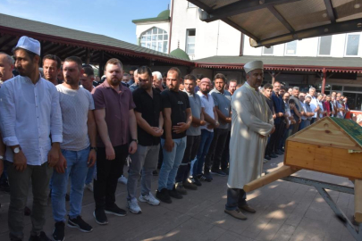 Kazada hayatını kaybeden motosiklet sürücüsü son yolculuğuna uğurlandı     